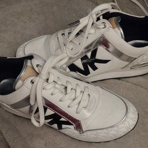 MK skoes